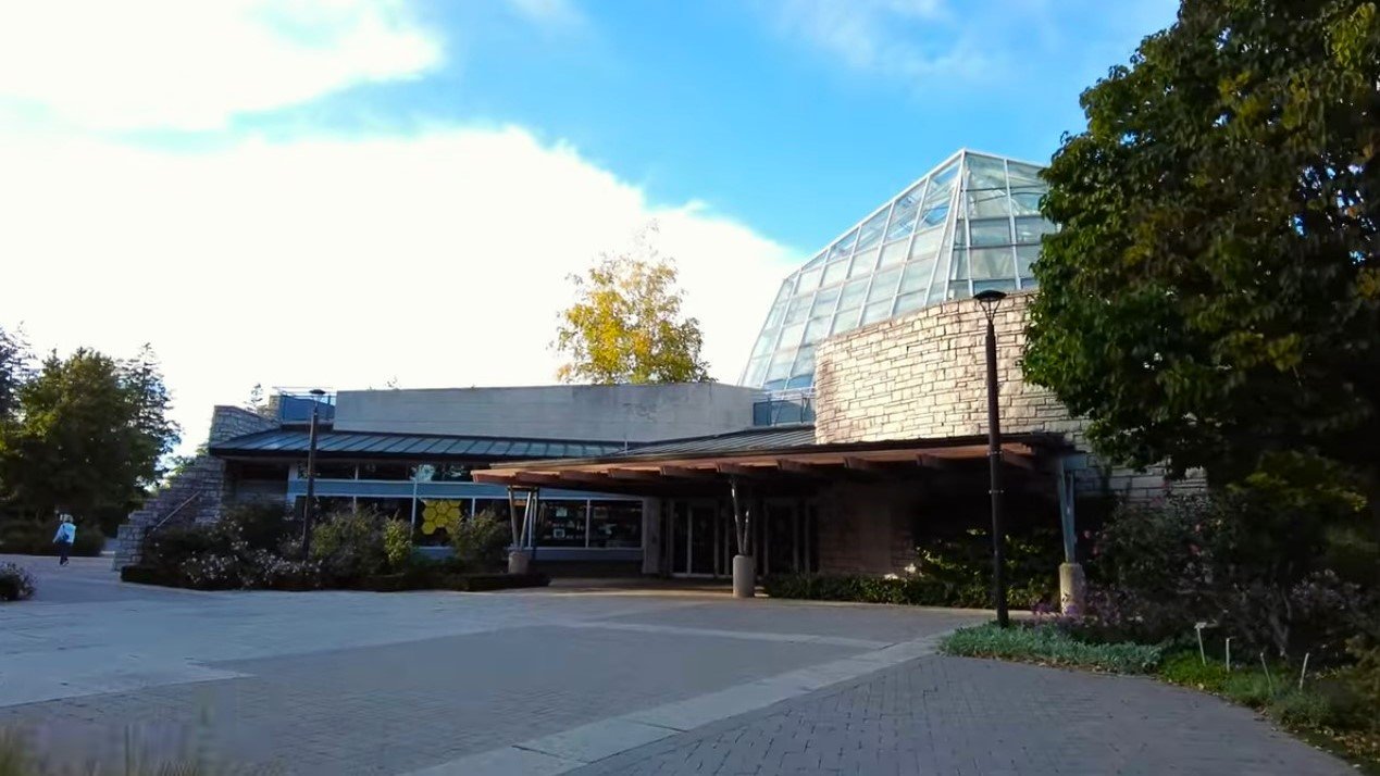 Niagara Butterfly Conservatory